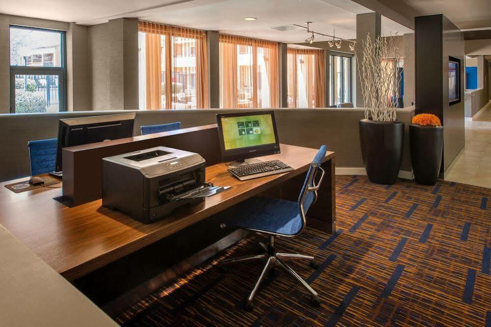 Courtyard By Marriott Atlanta Windy Hill/Ballpark Smyrna Exterior foto